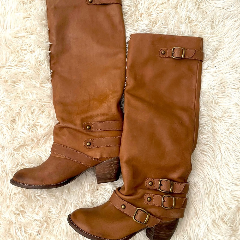 Mia Limited Edition knee high Boots NWOT